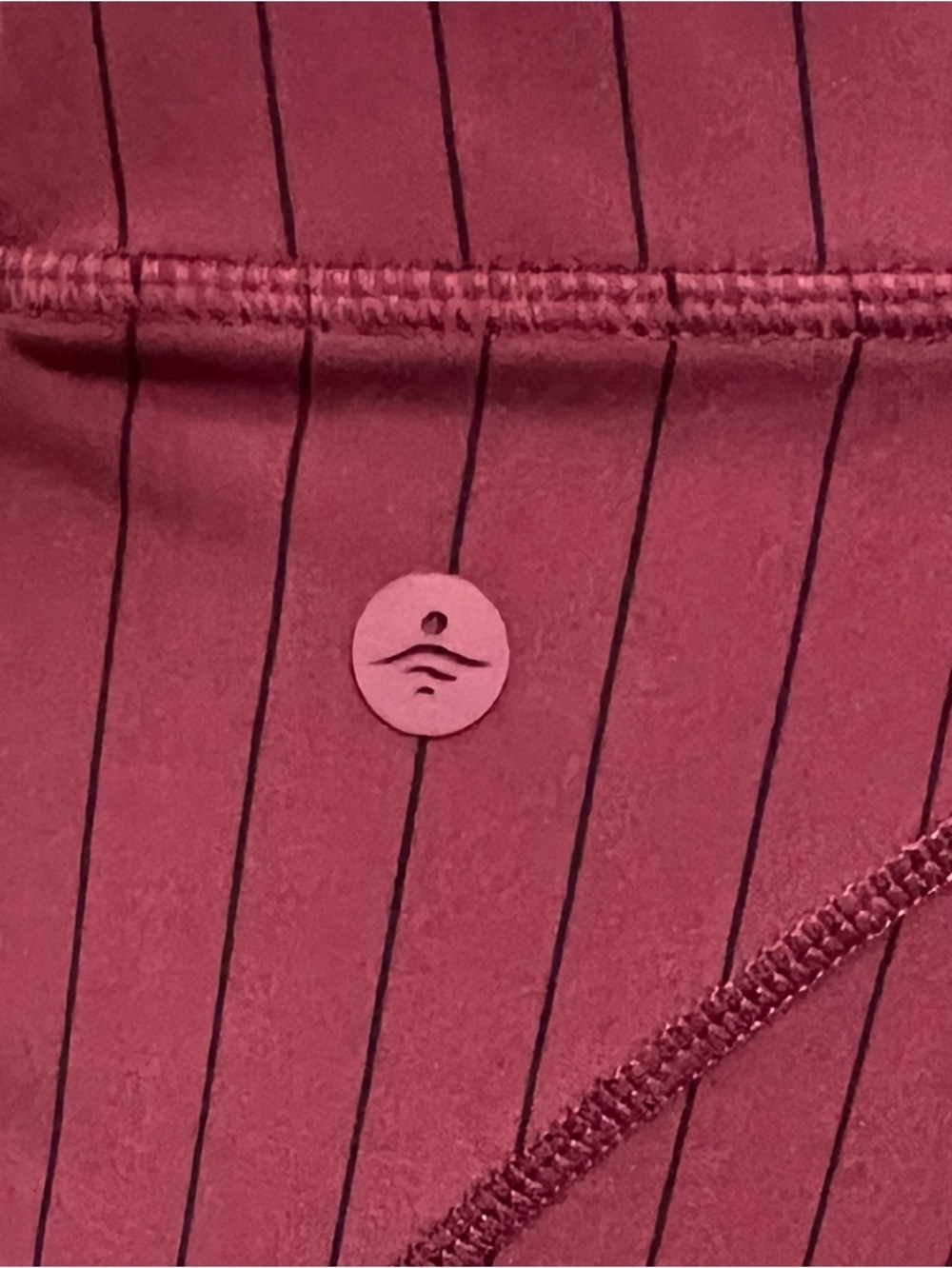Halara Flex™ High-Waisted Front Pocket Stripe 7/8 Leggings in a Burgundy M - Picture 5 of 5